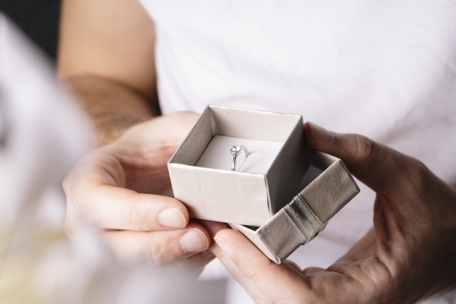 婚約指輪 婚約指輪