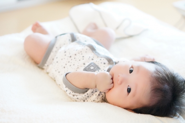 赤ちゃん 赤ちゃん